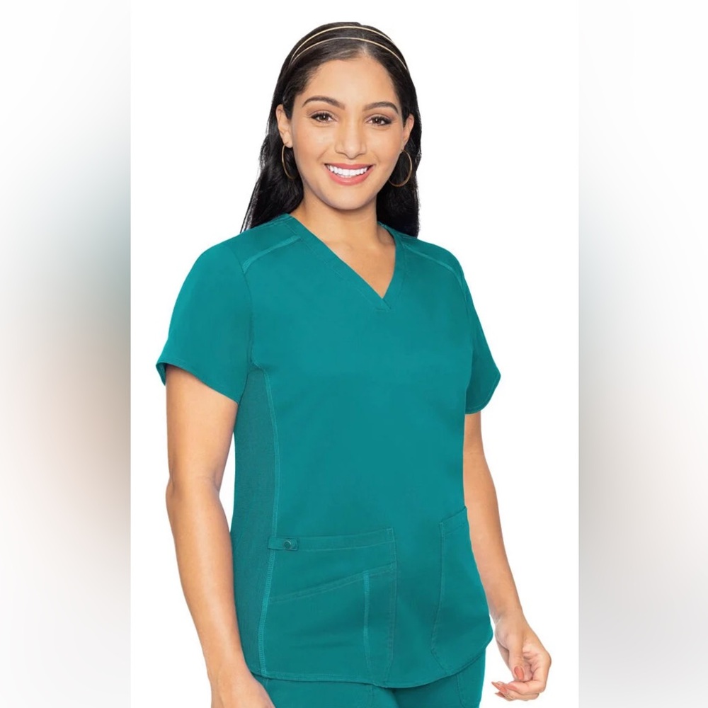 Med Couture Kerri V-Neck Shirttail Solid Scrub Top
